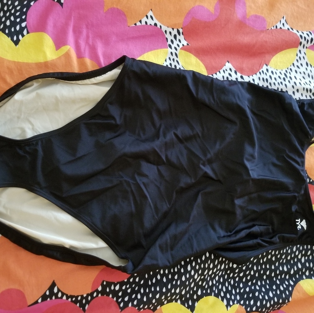 TYR Black Swimsuit Sz 42